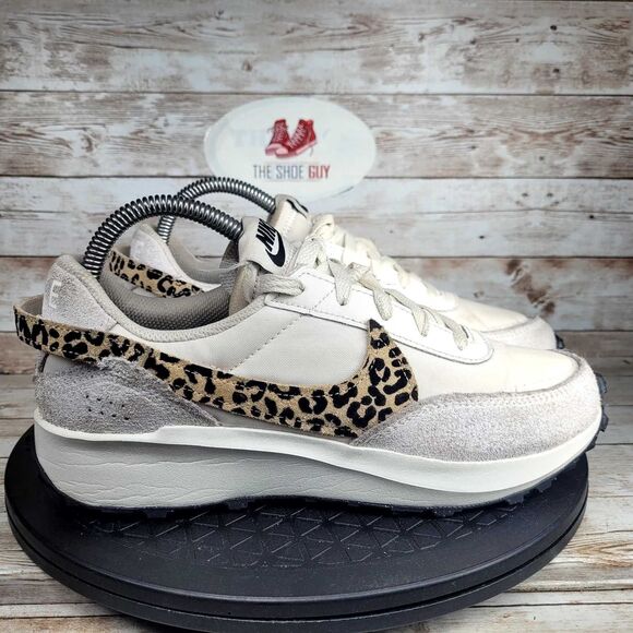 Nike Waffle Debut Women's Size 8 White Cheetah Print Shoes - Picture 1 of 11